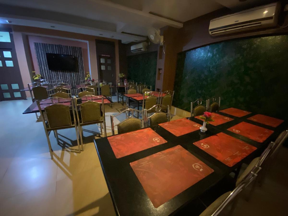 Hotel Shubham Rourkela ภายนอก รูปภาพ