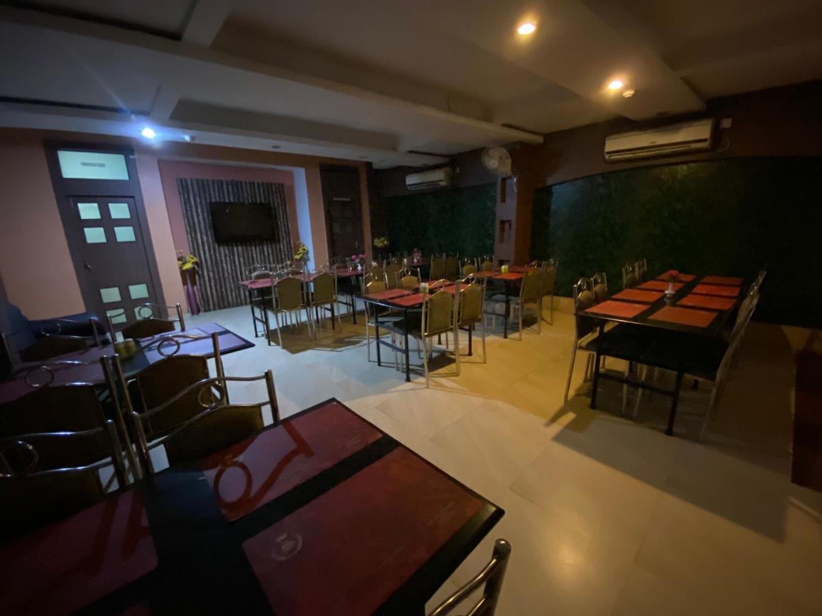 Hotel Shubham Rourkela ภายนอก รูปภาพ